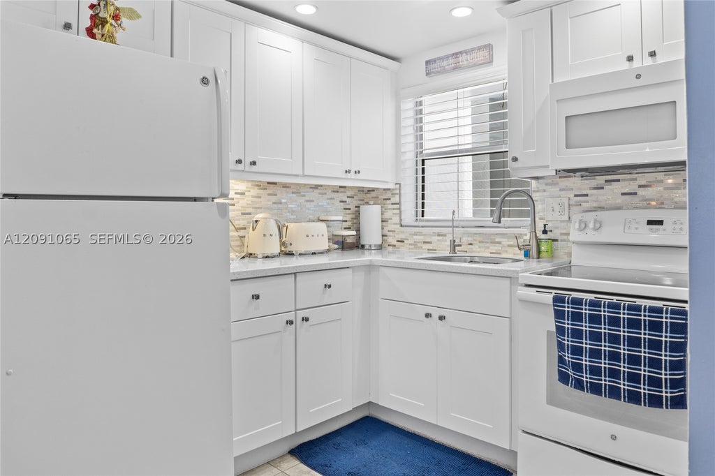 Photo of 1720 Jefferson St #407, Hollywood, FL 33020 (MLS # A12091065)