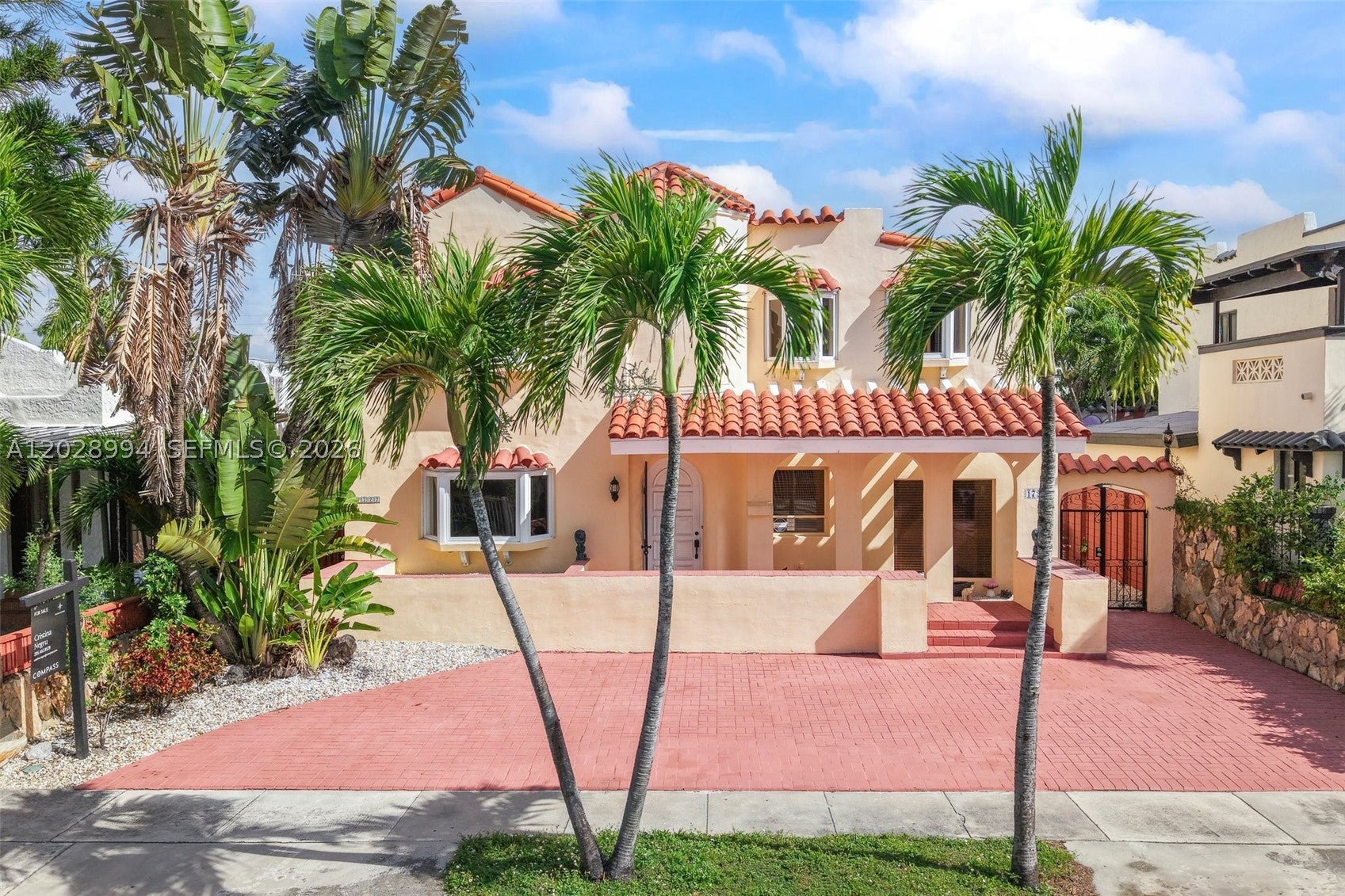 1727 SW 11th Ter