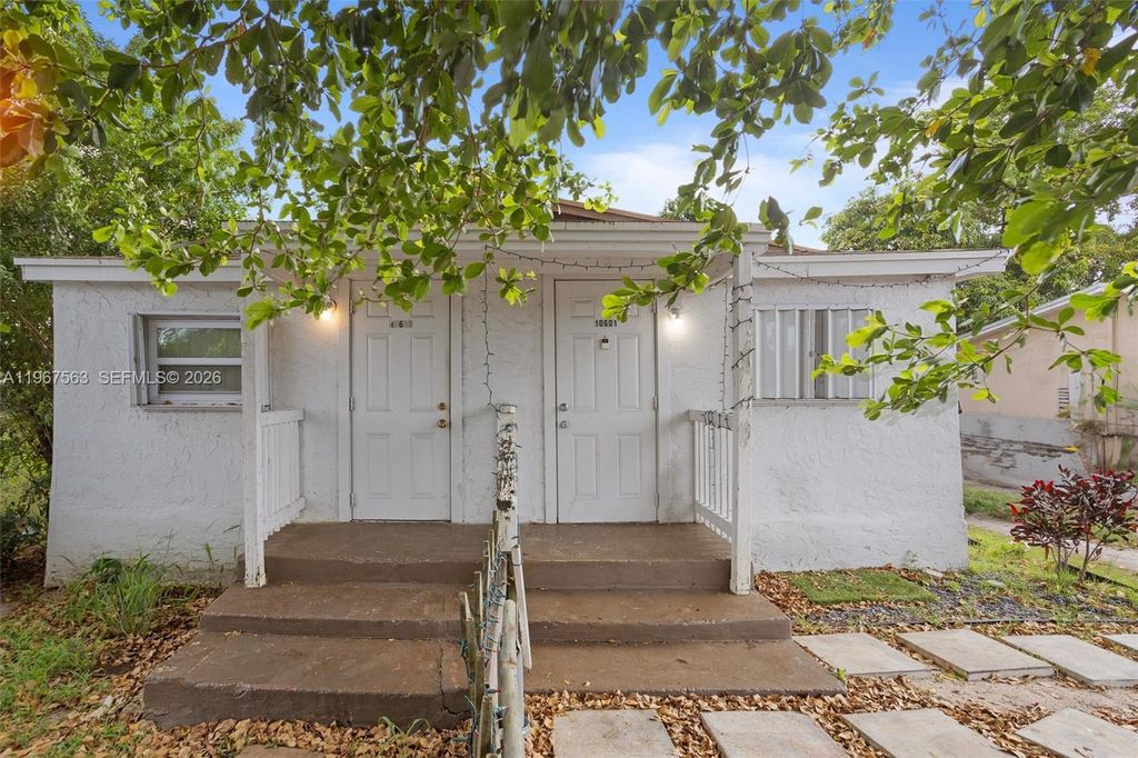 Photo of 10601 SW 172nd St, Miami, FL 33157 (MLS # A11967563)