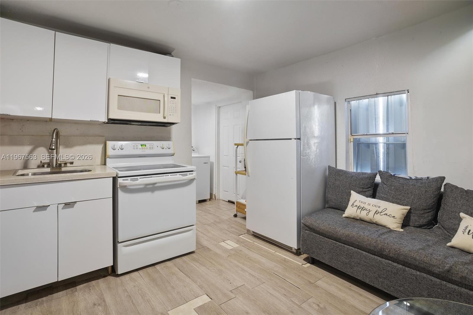 WEST PERRINE ADDN - Residential Income