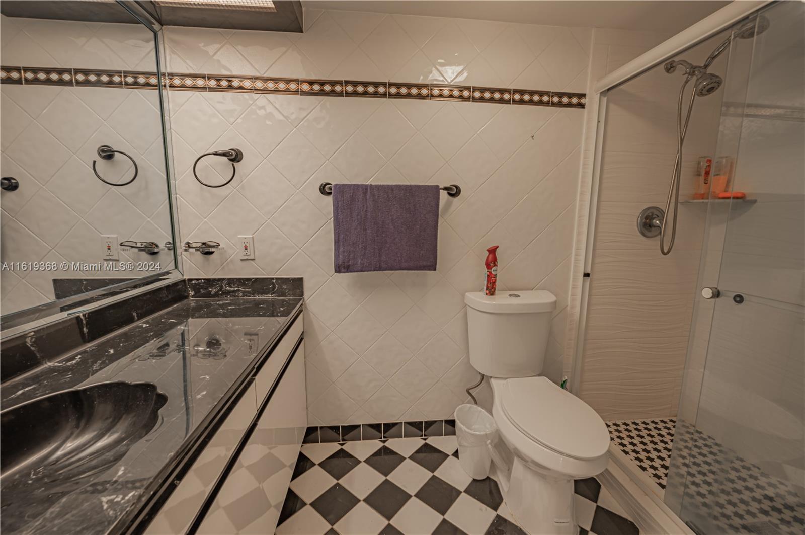 WINSTON TOWERS 500 CONDO - Residential
