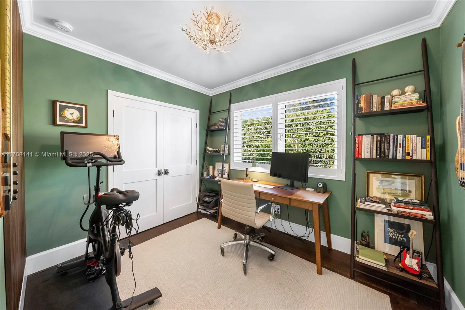 South Miami, Florida 33143, United States, 4 Bedrooms Bedrooms, ,4 BathroomsBathrooms,Residential,Active,92941