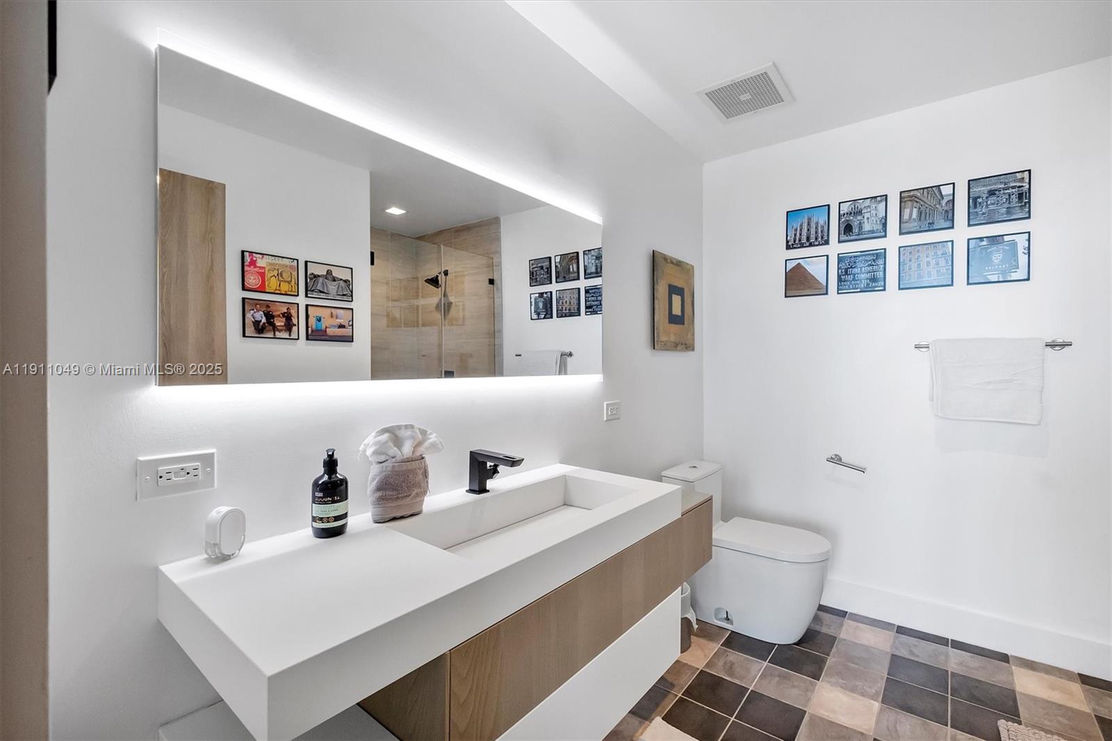 TWO MIDTOWN MIAMI CONDO - Residential