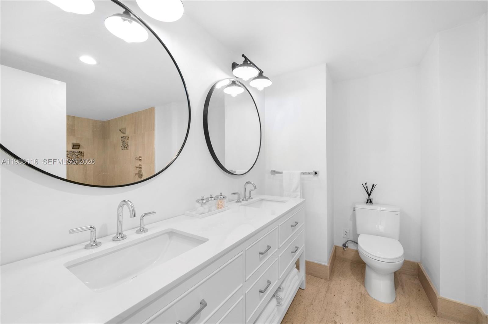 MEI CONDO - Residential