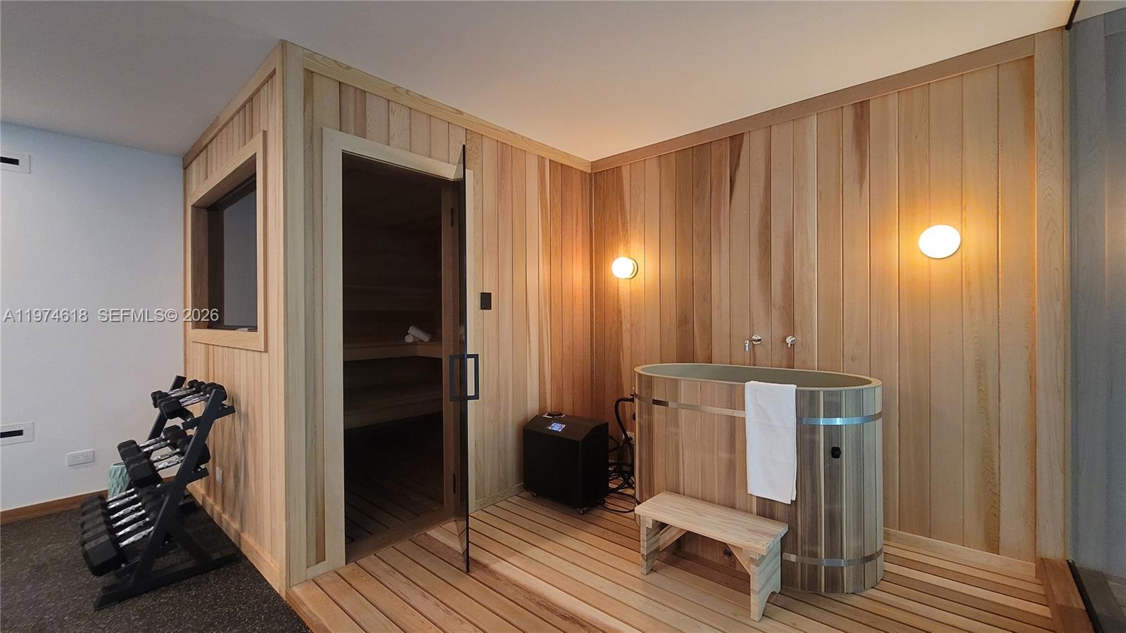 SUNSET ISLANDS-ISLAND NO - Residential Lease