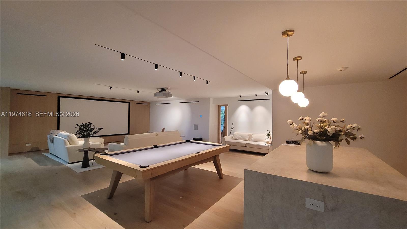 SUNSET ISLANDS-ISLAND NO - Residential Lease