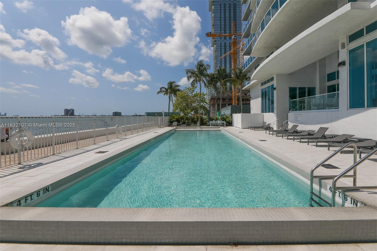 STAR LOFTS ON THE BAY CON - Residential