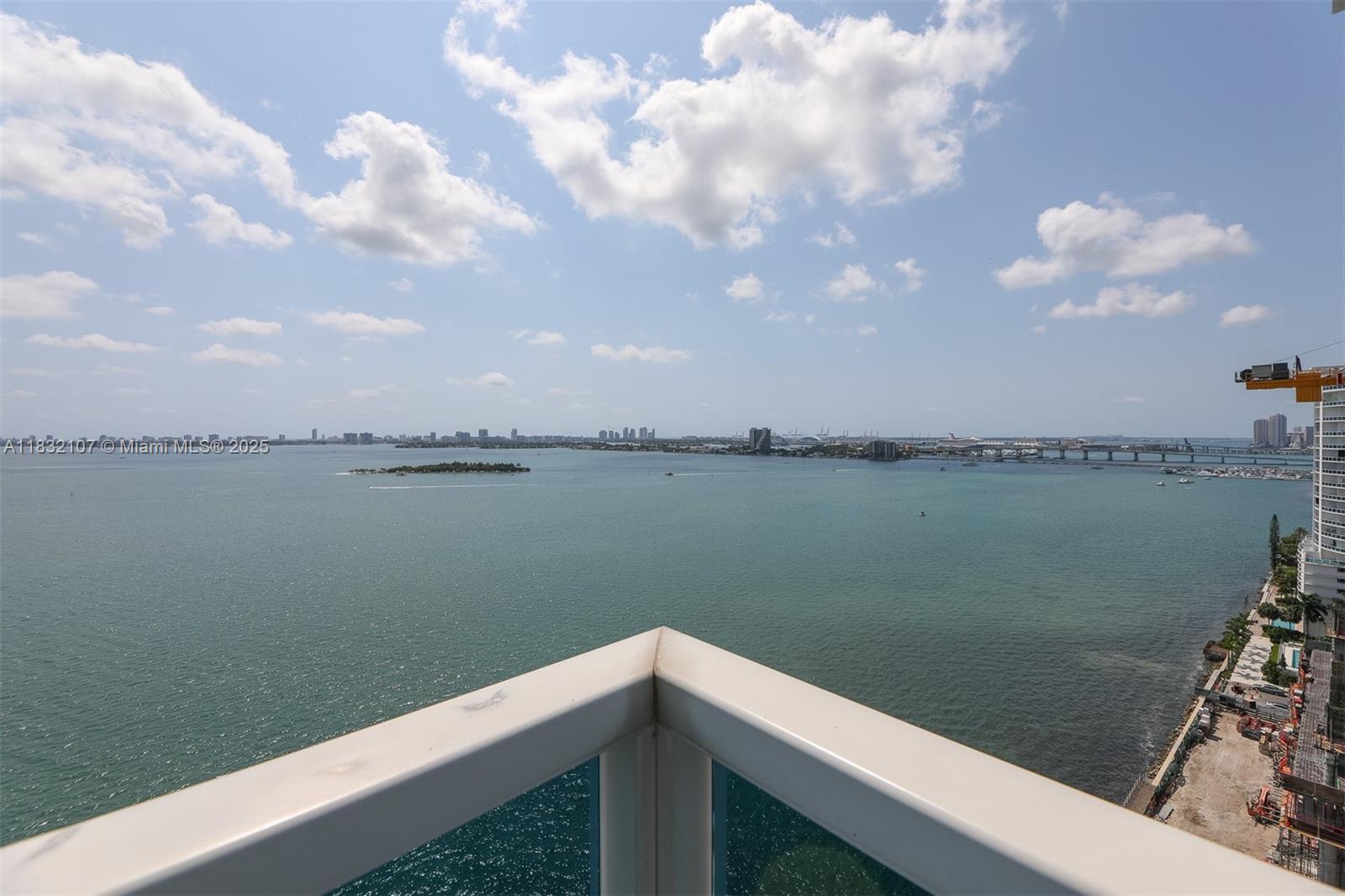 STAR LOFTS ON THE BAY CON - Residential