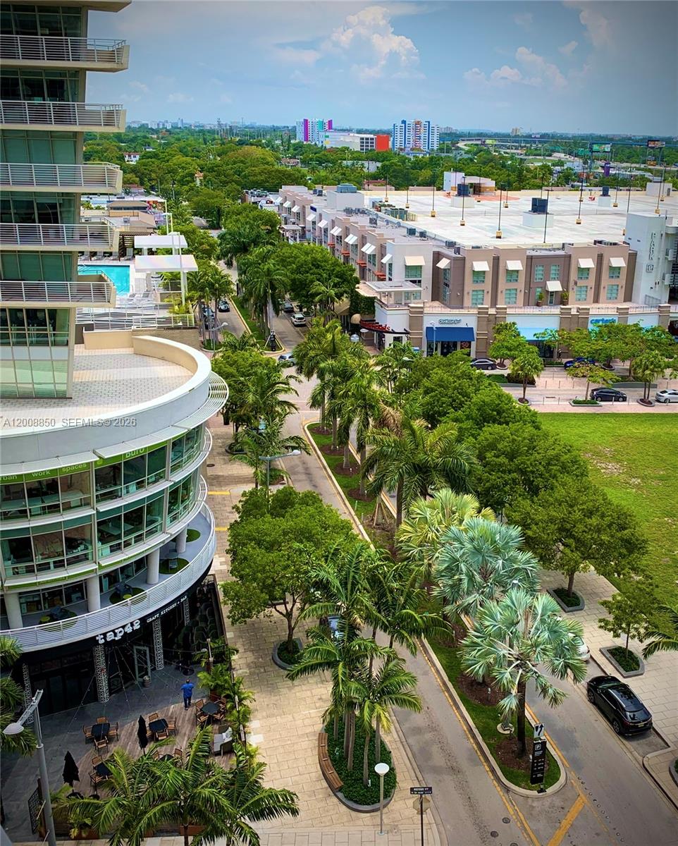 3301 NE 1st Ave H0909