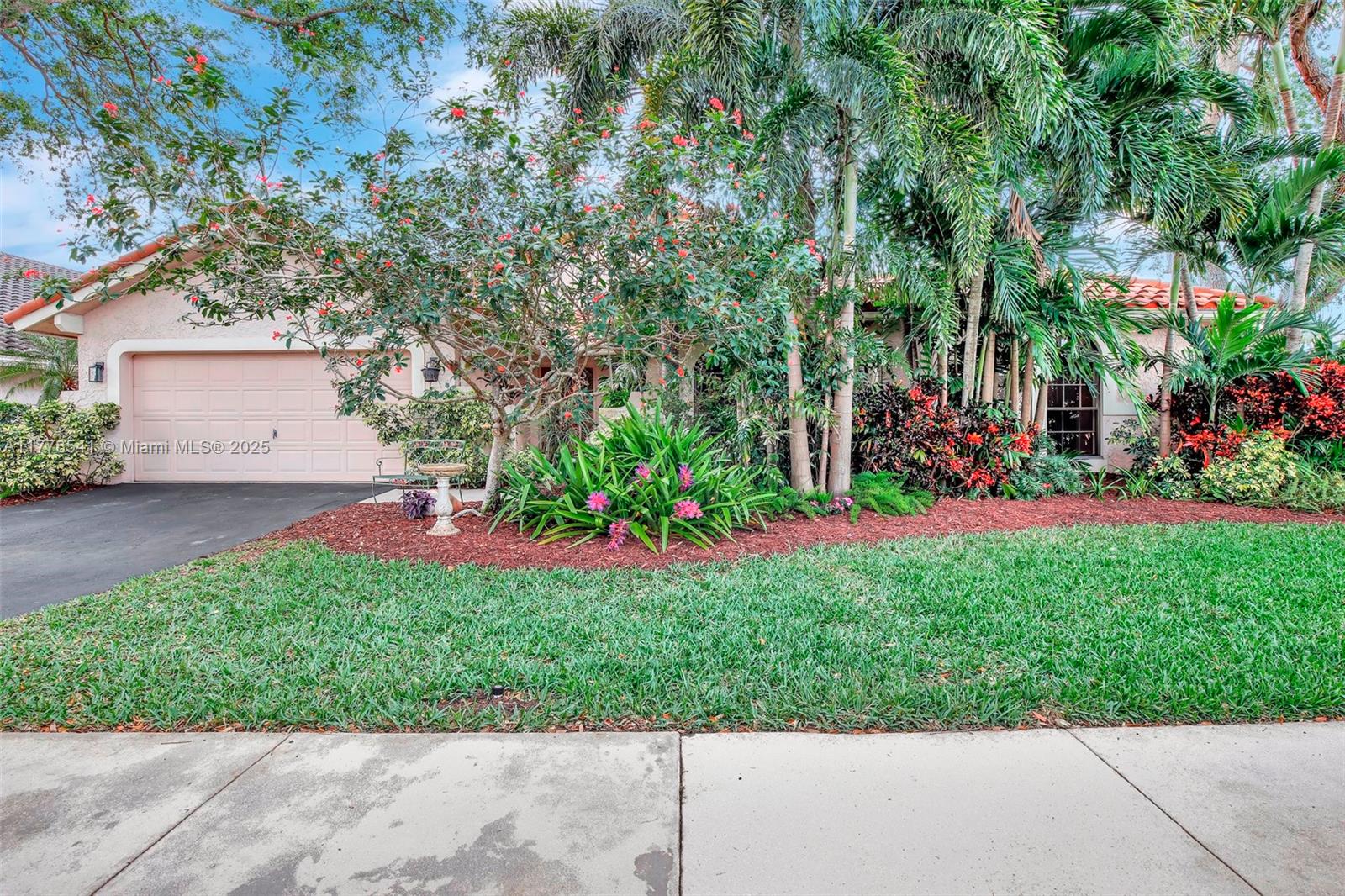 Property for Sale at 3272 Beechberry Cir, Davie, Broward County, Florida - Bedrooms: 4 
Bathrooms: 2  - $815,000