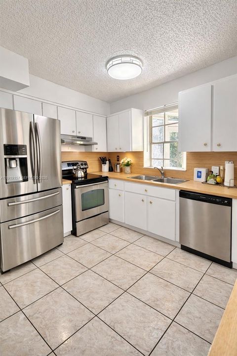 Photo of 6100 NW 15th St, Sunrise, FL 33313 (MLS # A11919157)