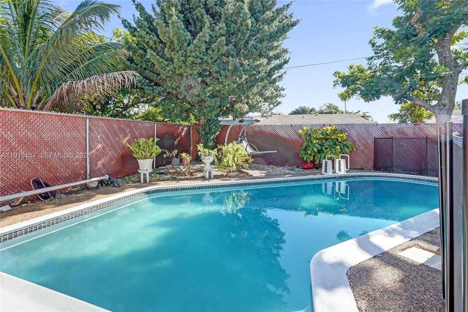 SUNRISE GOLF VILLAGE SEC - Residential