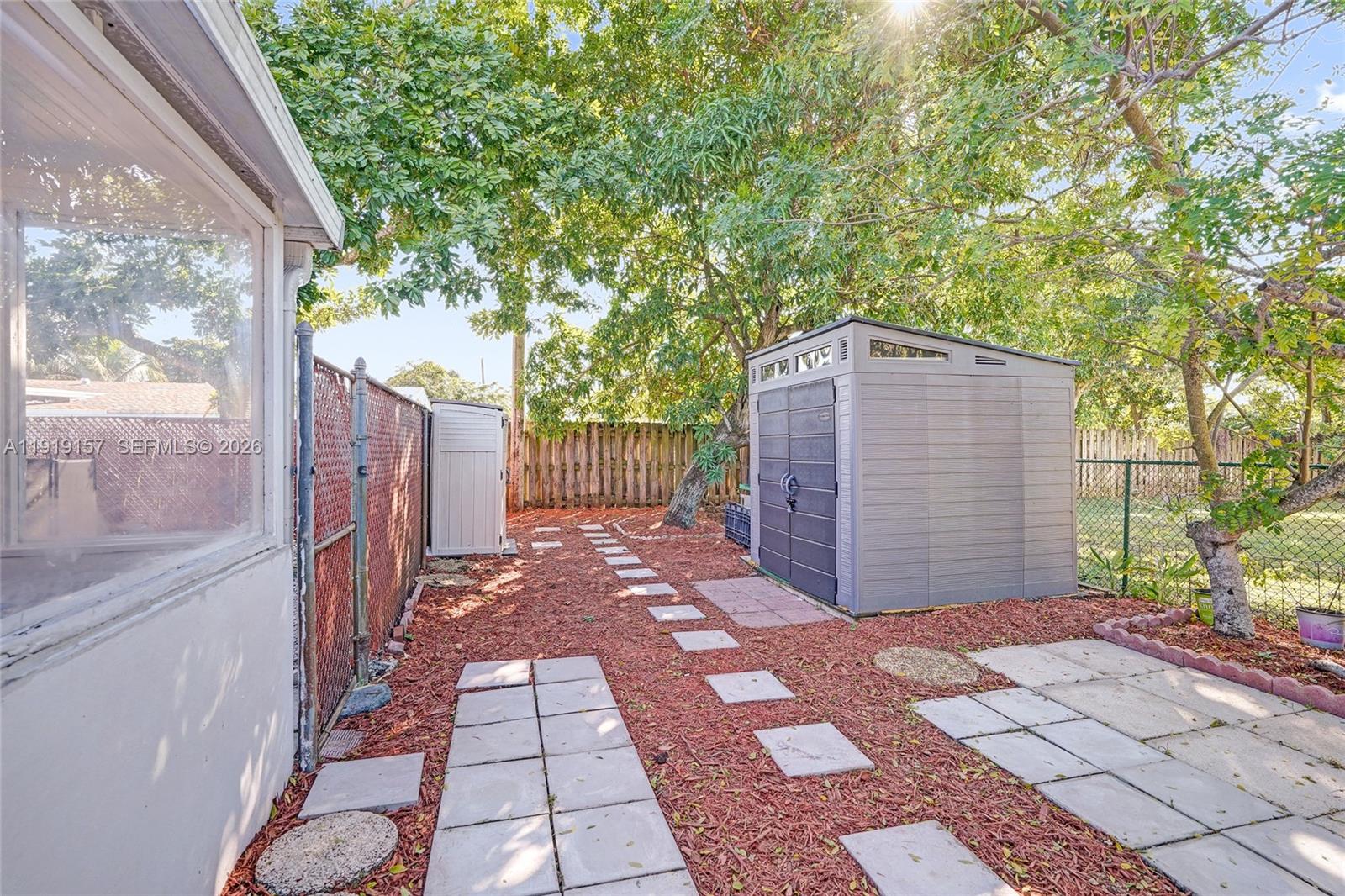 SUNRISE GOLF VILLAGE SEC - Residential