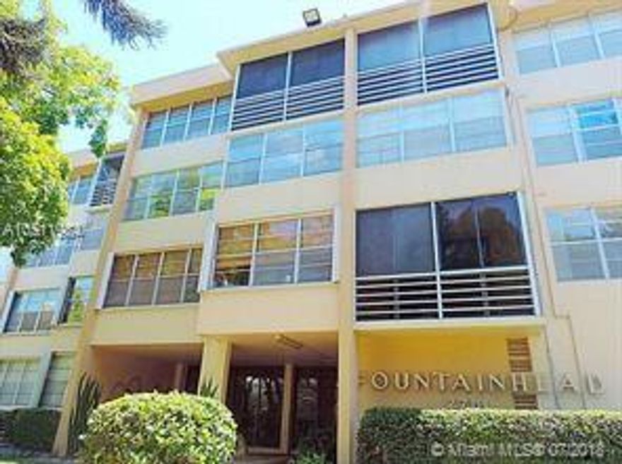 LARGE 1 BEDROOM 1 BATH CONDO IN EAST HOLLYWOOD. CONVIENENT LOCATION TO 95. 10 MINUTES TO FORT LAUDERDALE -20 TO MIAMI. CONDO OVER LOOKS POOL AND MARINA. GREAT COMPLEX, HEATED POOL, GYM, STUDY, BILLIARDS ROOM, BBQ AREA, TENNIS COURTS, LIBRARY, LAUNDRY ROOM WITH NEWER MACHINES ON EACH FLOOR, CLUBHOUSE , SECURED BUILDING AND MORE... BASIC CABLE, PEST CONTROL, WATER AND GARBAGE PICK UP ARE INCLUDED IN THE RENT !!