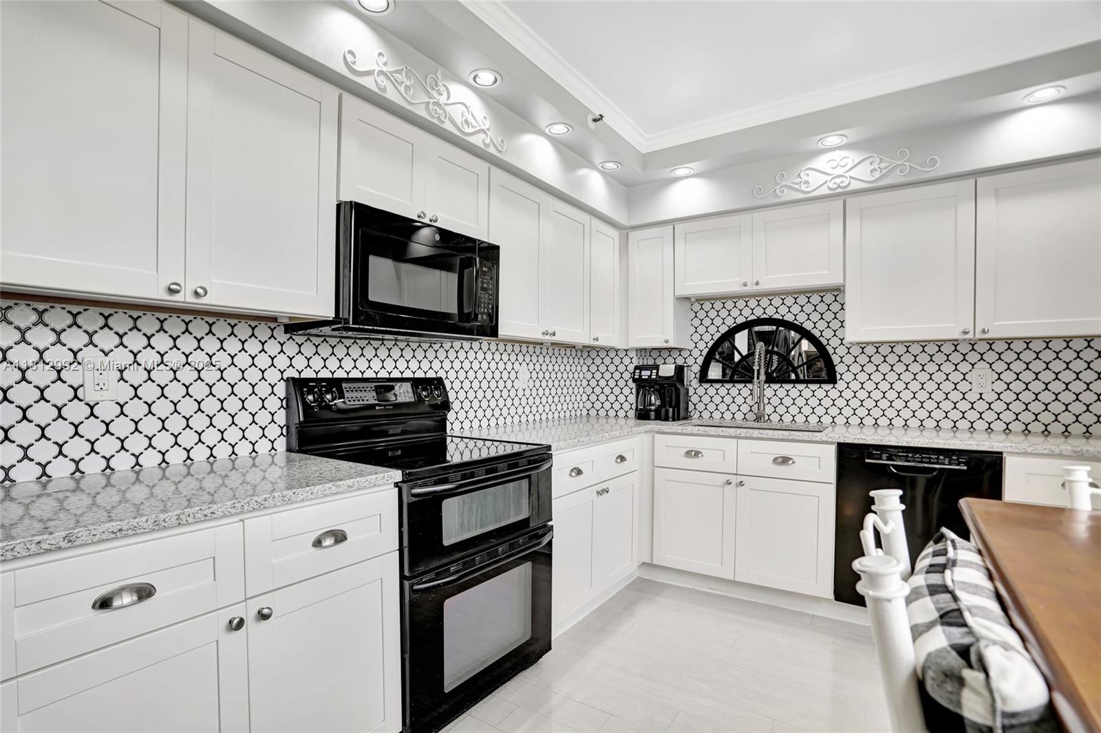 2300 NE 33rd Ave 402
