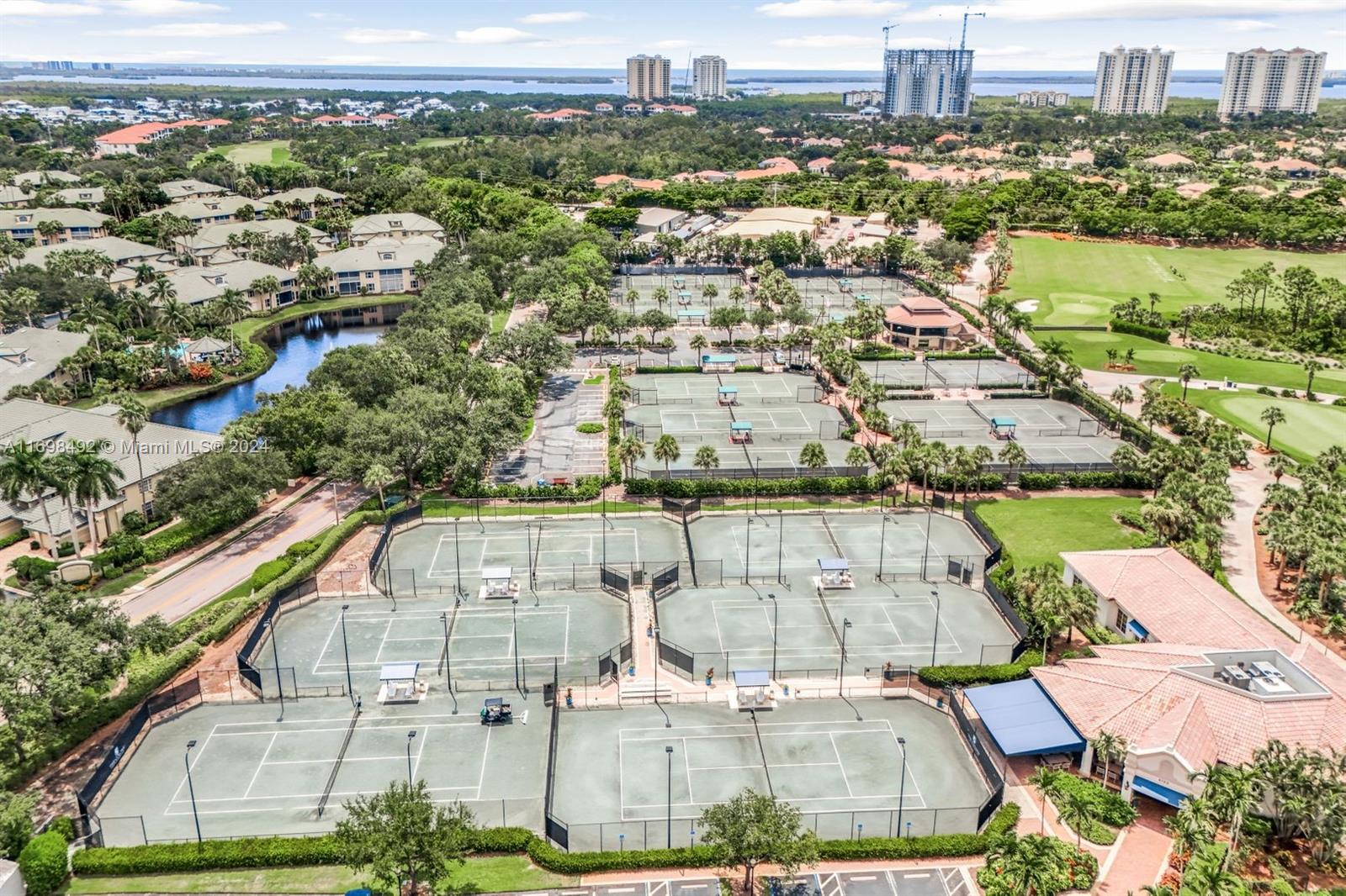 Longlake - Residential