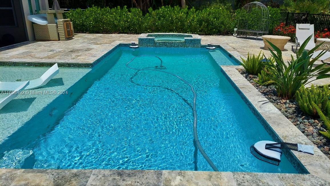 Longlake - Residential