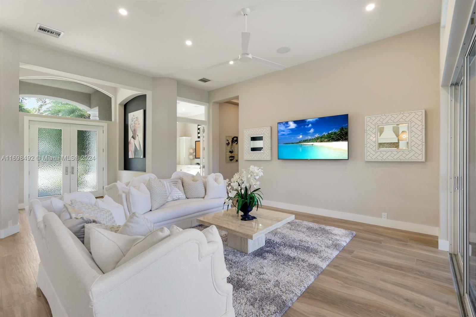 Longlake - Residential