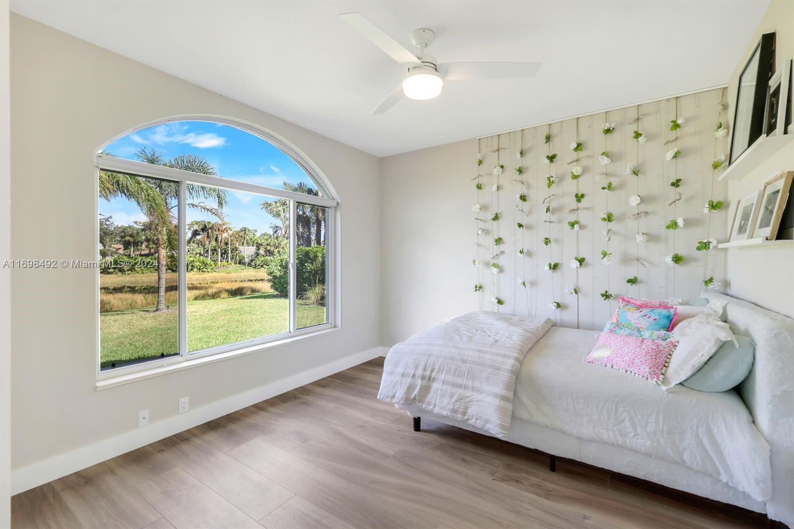 Longlake - Residential