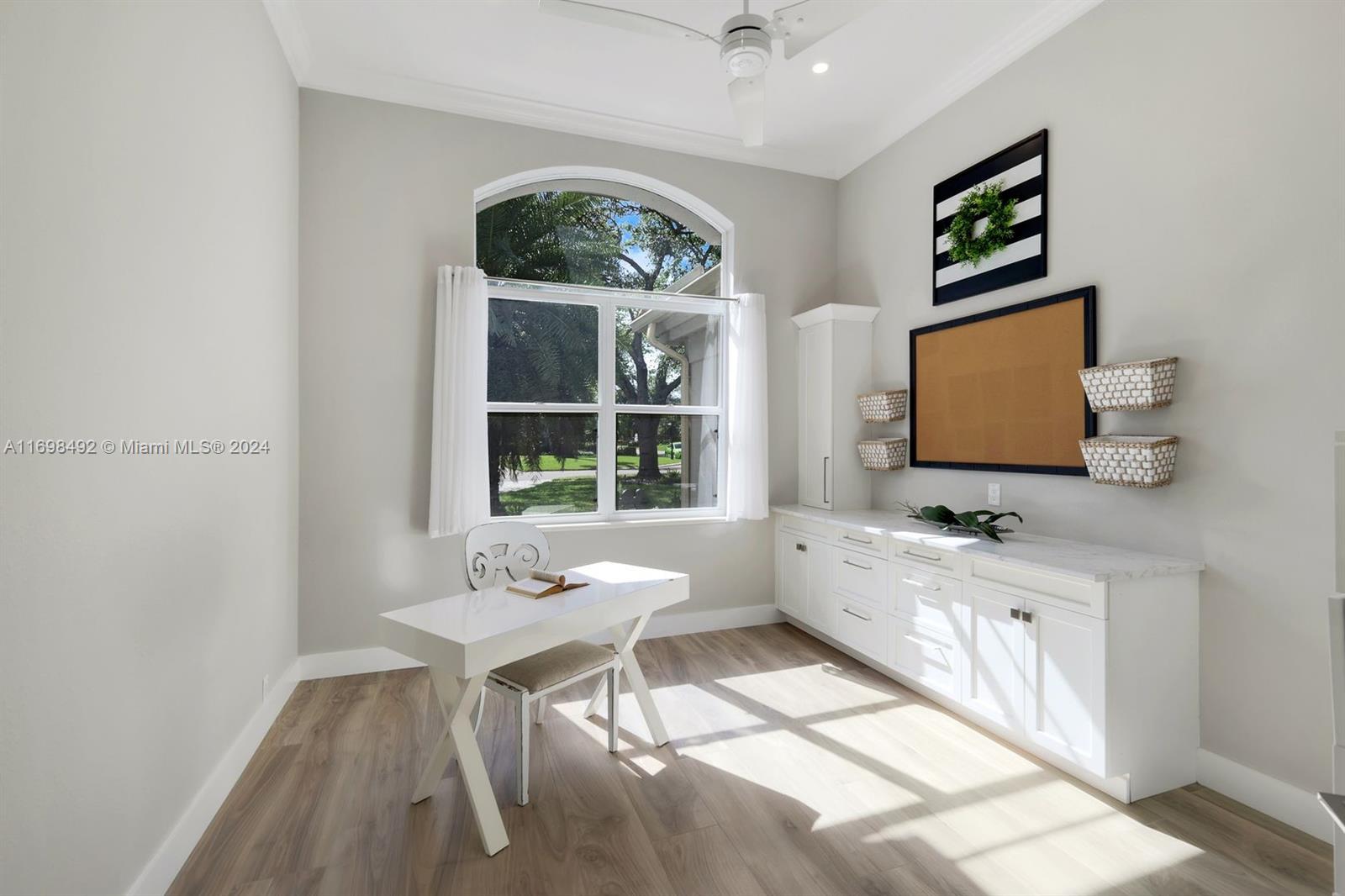 Longlake - Residential