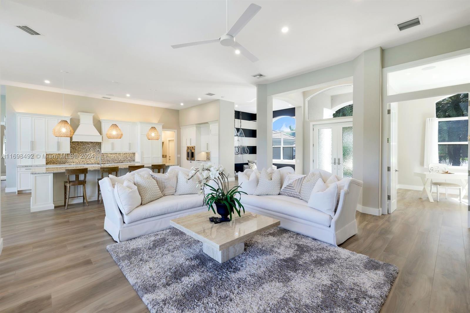 Longlake - Residential