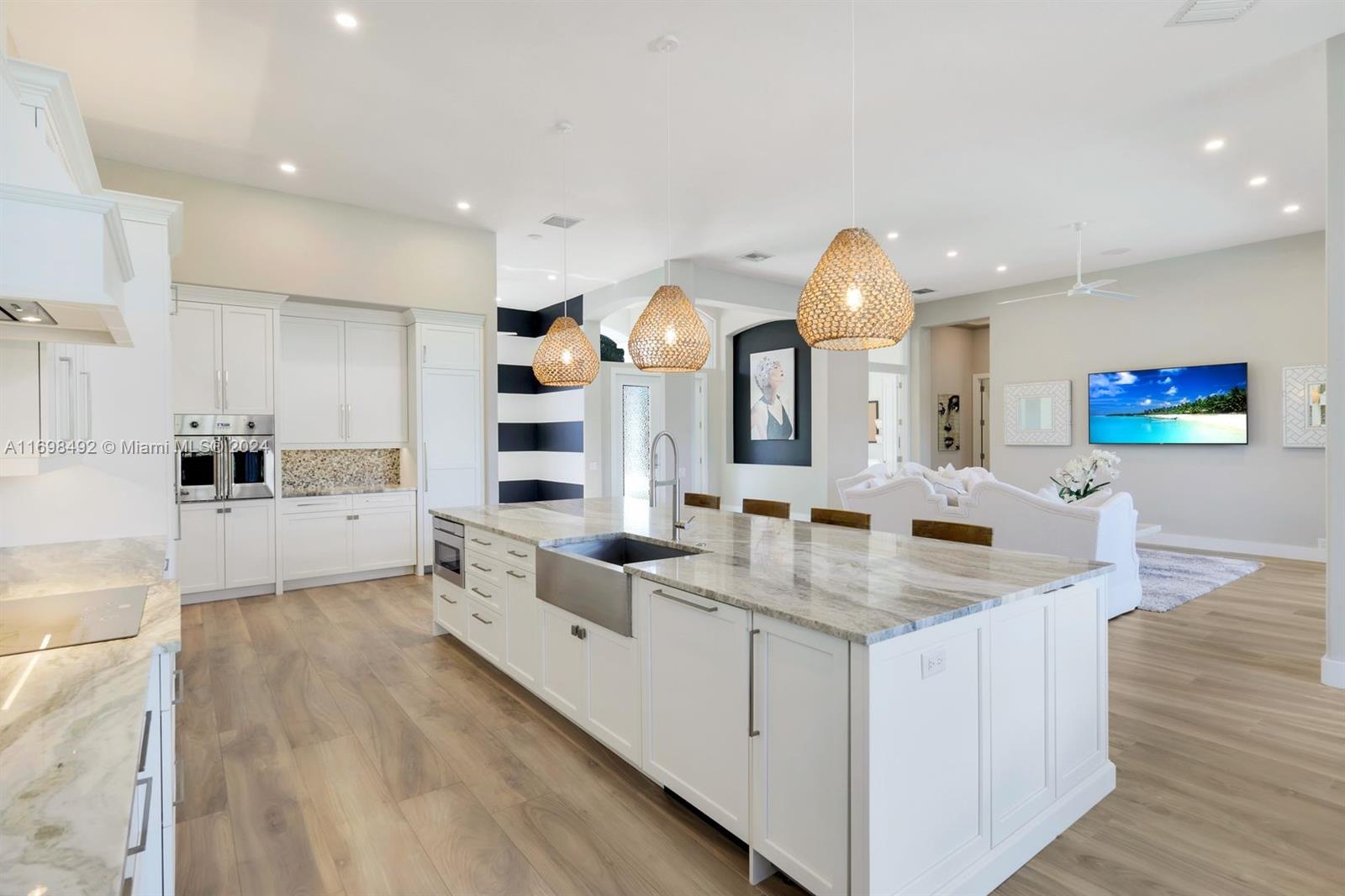 Longlake - Residential