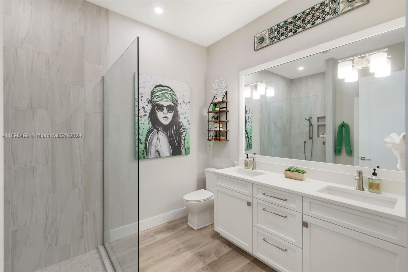 Longlake - Residential