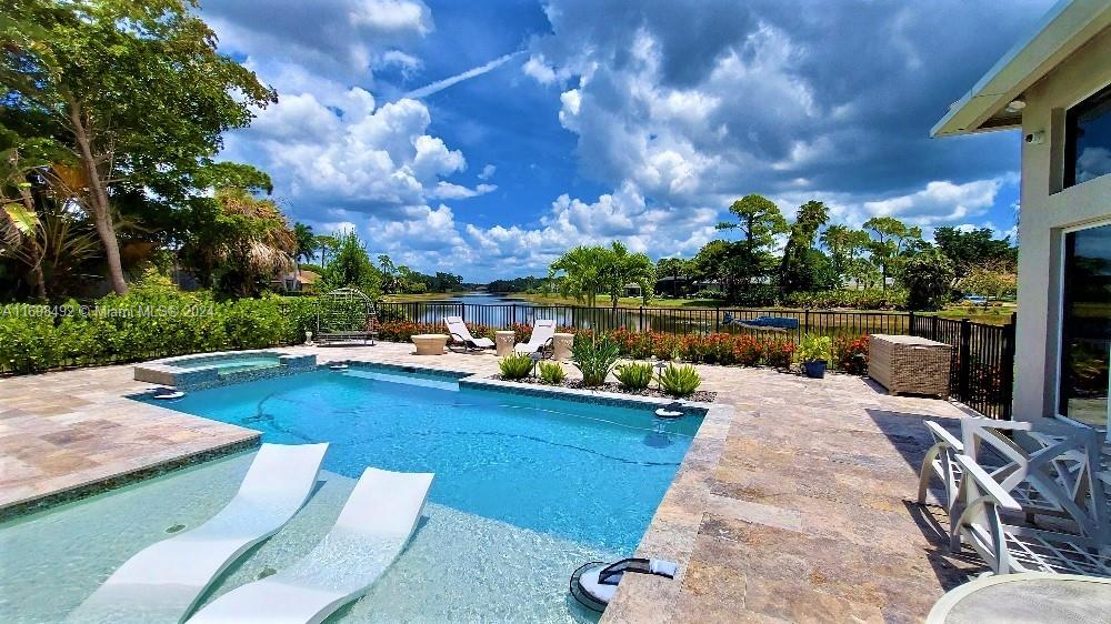 Longlake - Residential