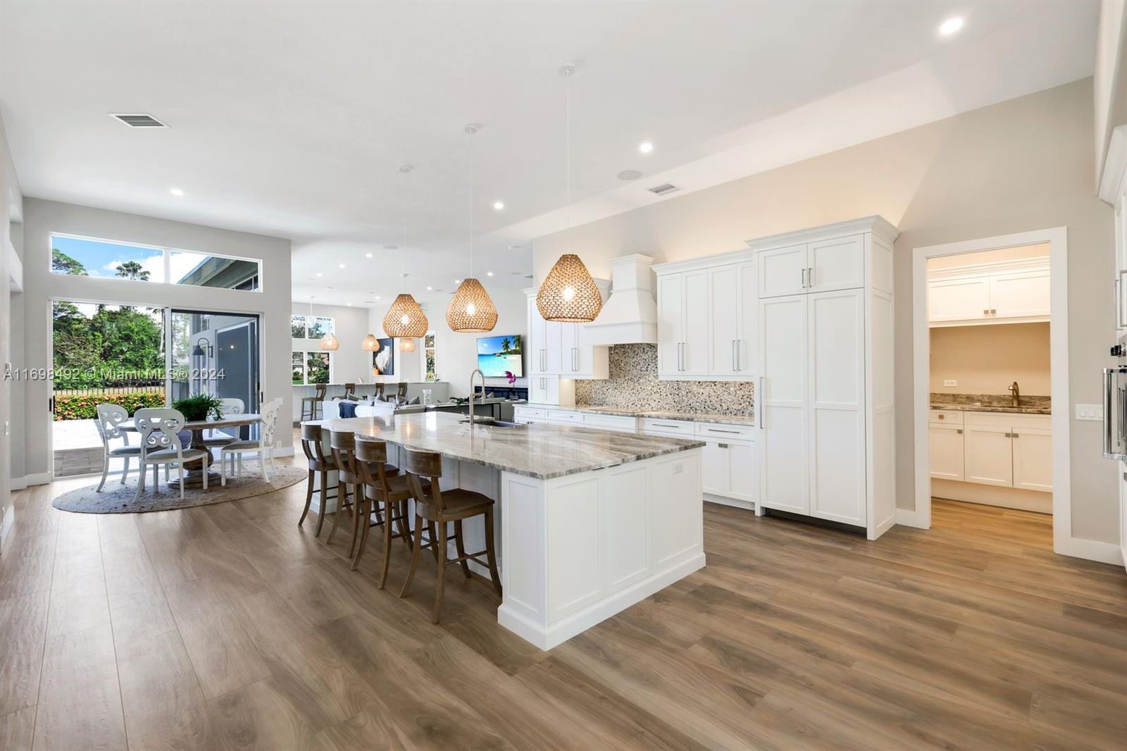 Longlake - Residential