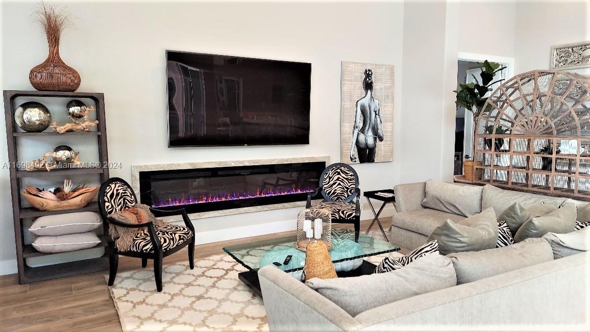 Longlake - Residential