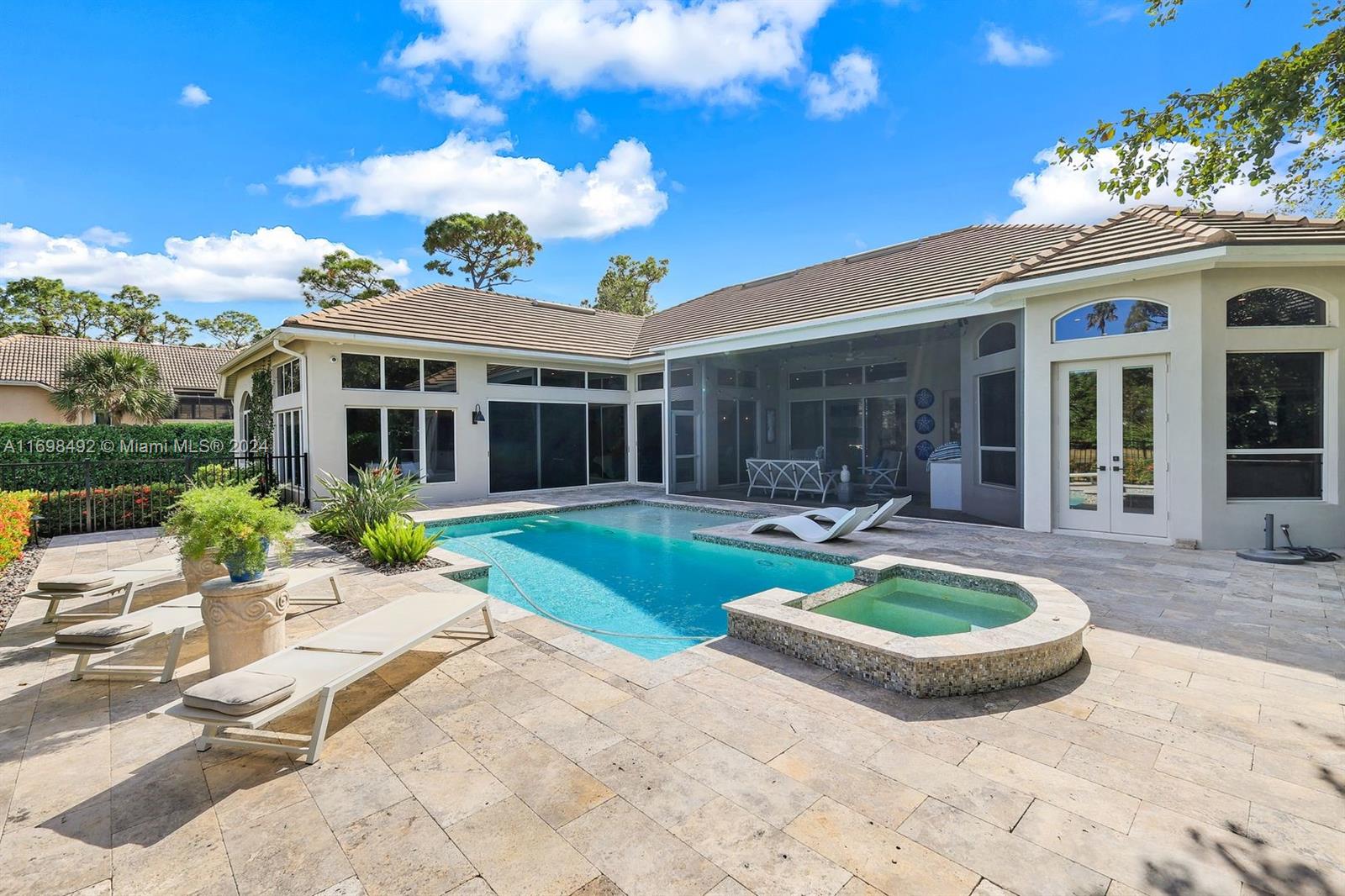 Longlake - Residential