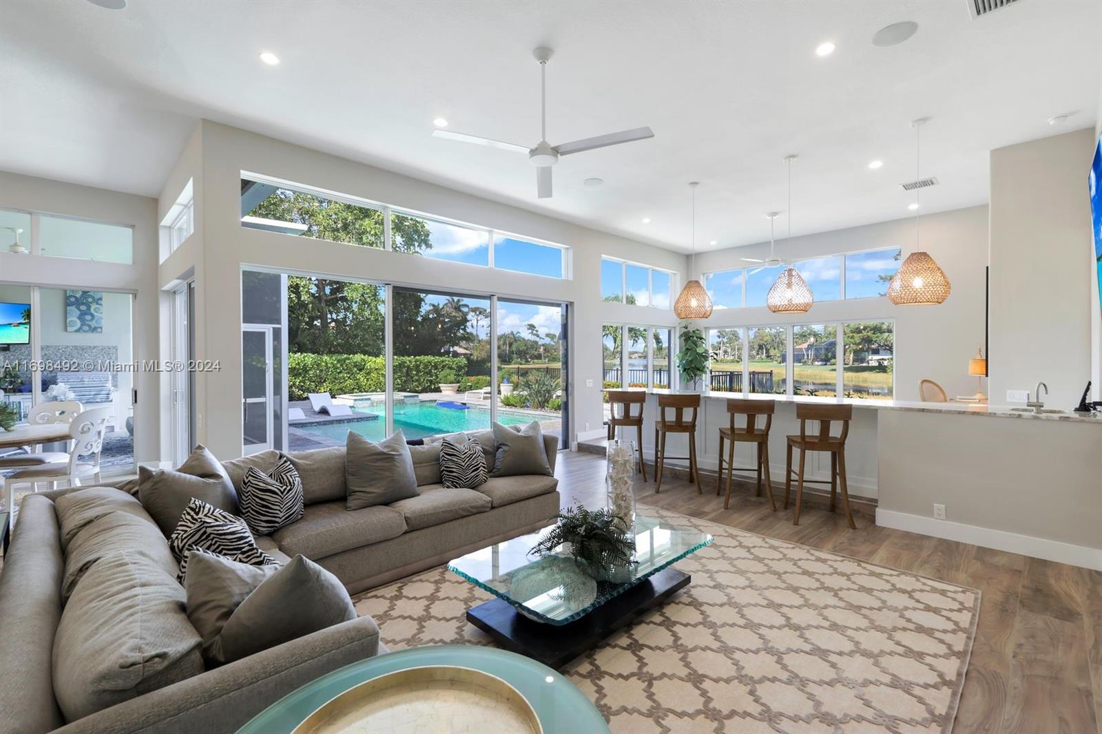 Longlake - Residential