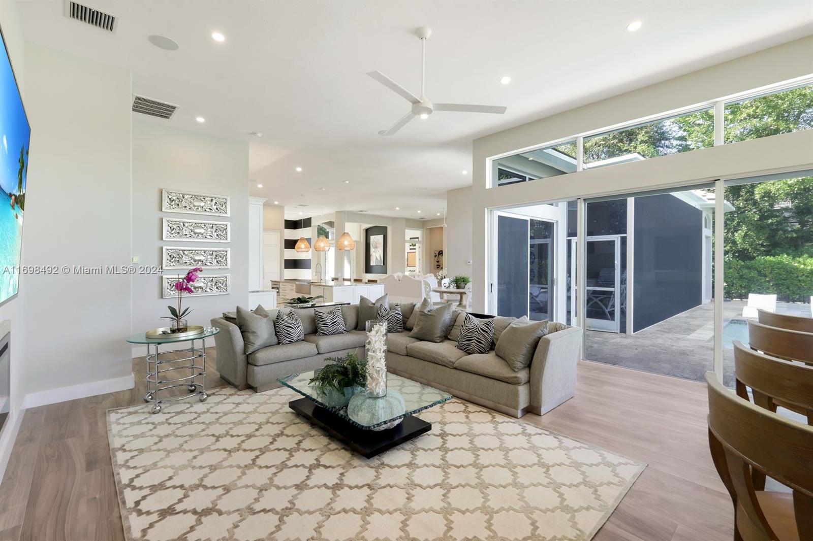 Longlake - Residential