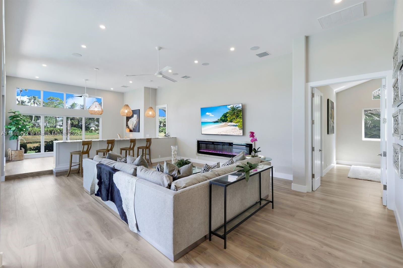 Longlake - Residential