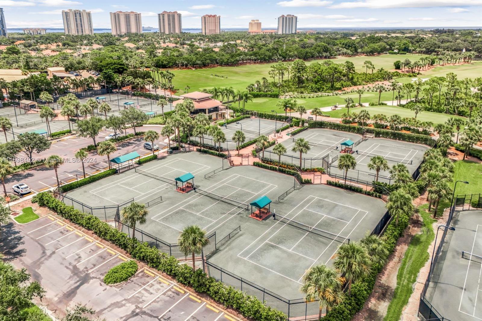 Longlake - Residential