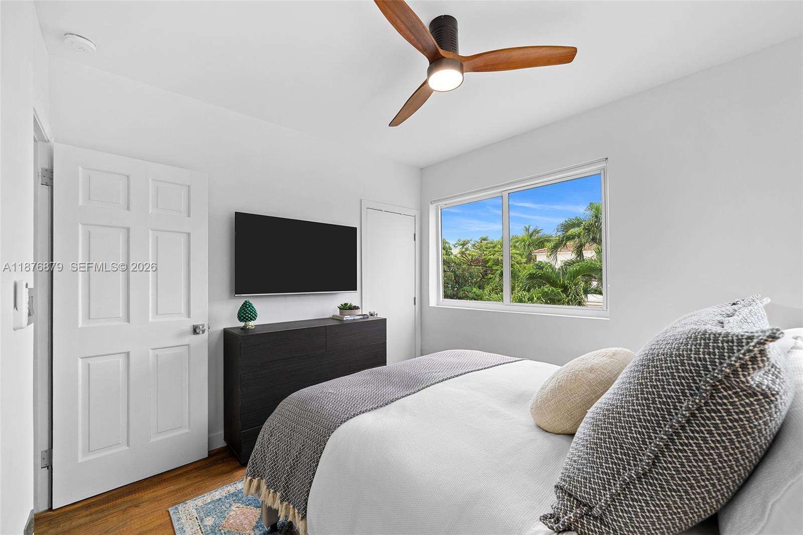 BISCAYNE BEACH-2ND ADDN - Residential