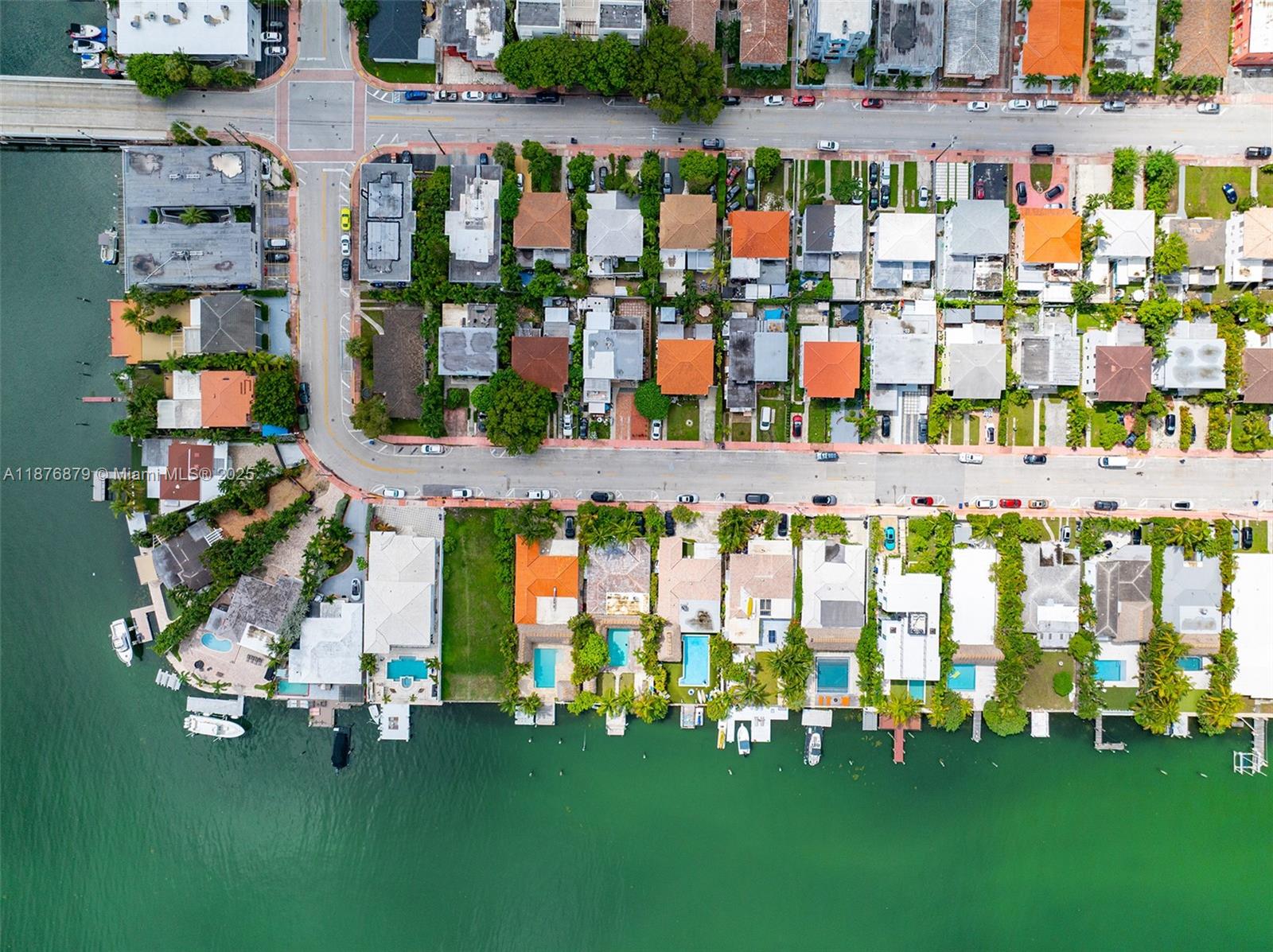 BISCAYNE BEACH-2ND ADDN - Residential