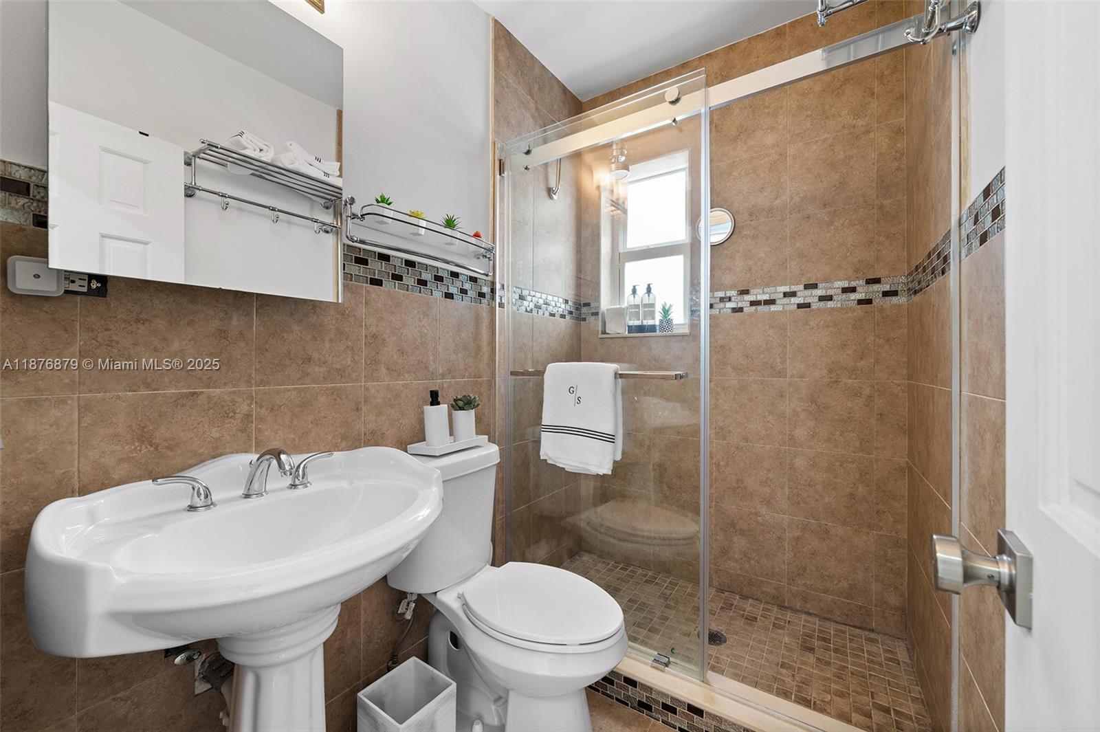 BISCAYNE BEACH-2ND ADDN - Residential