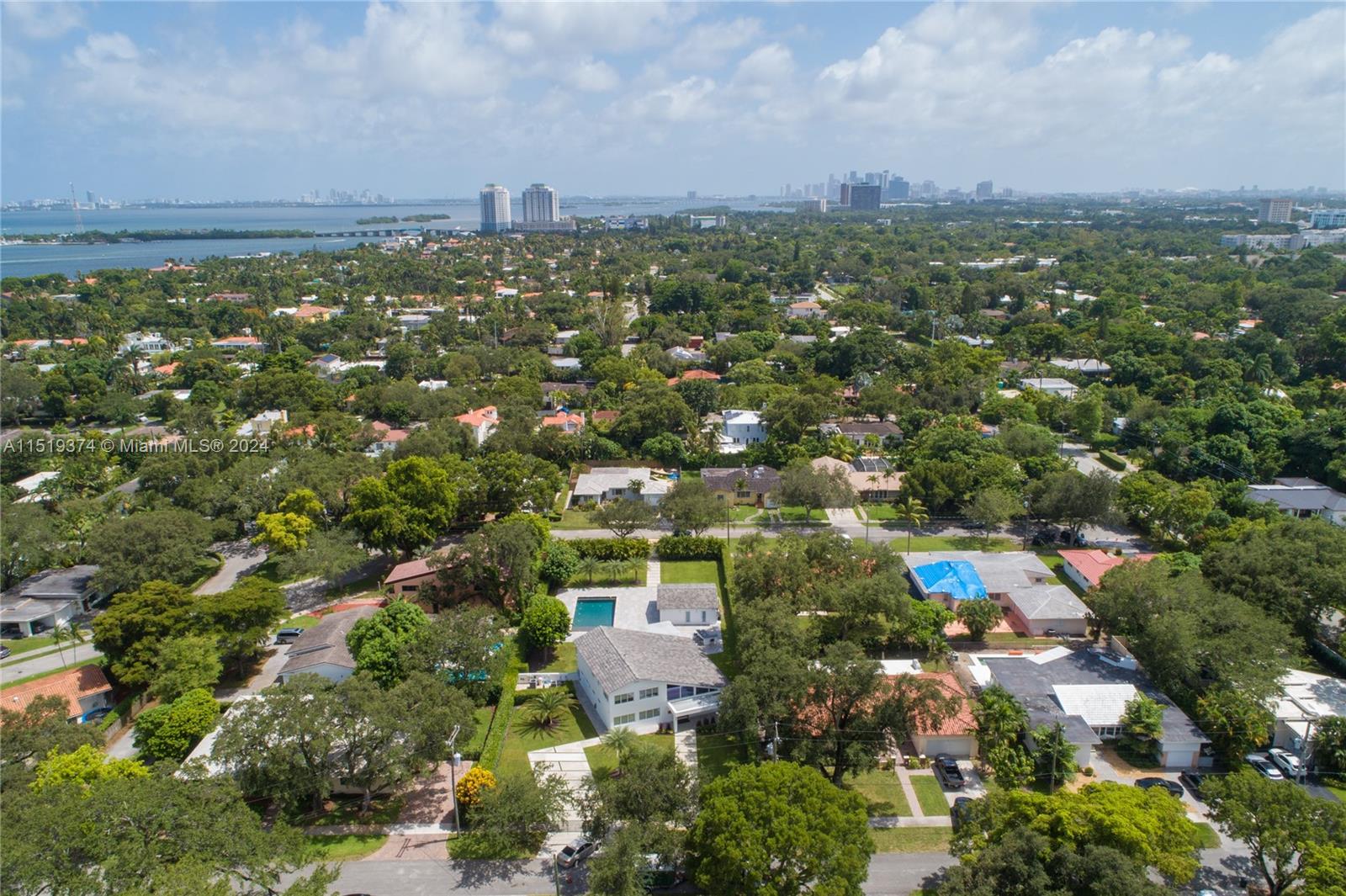 5 53 42 .53 AC BELVIDERE - Residential