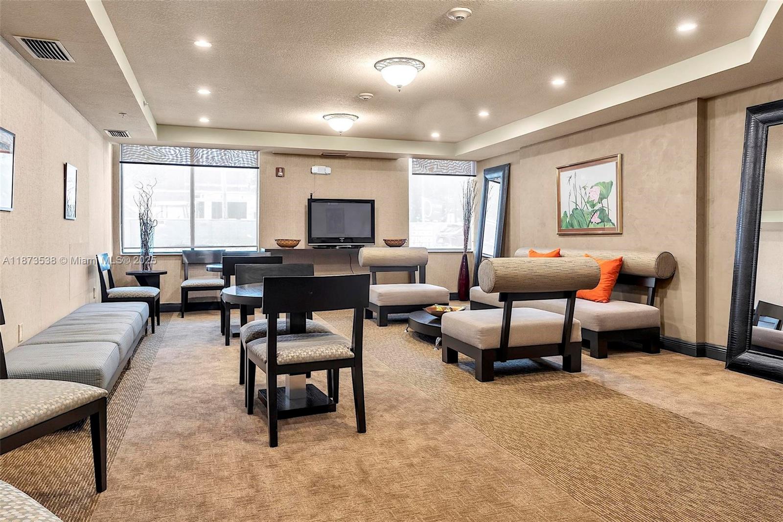 KEYSTONE VILLAS CONDO - Residential