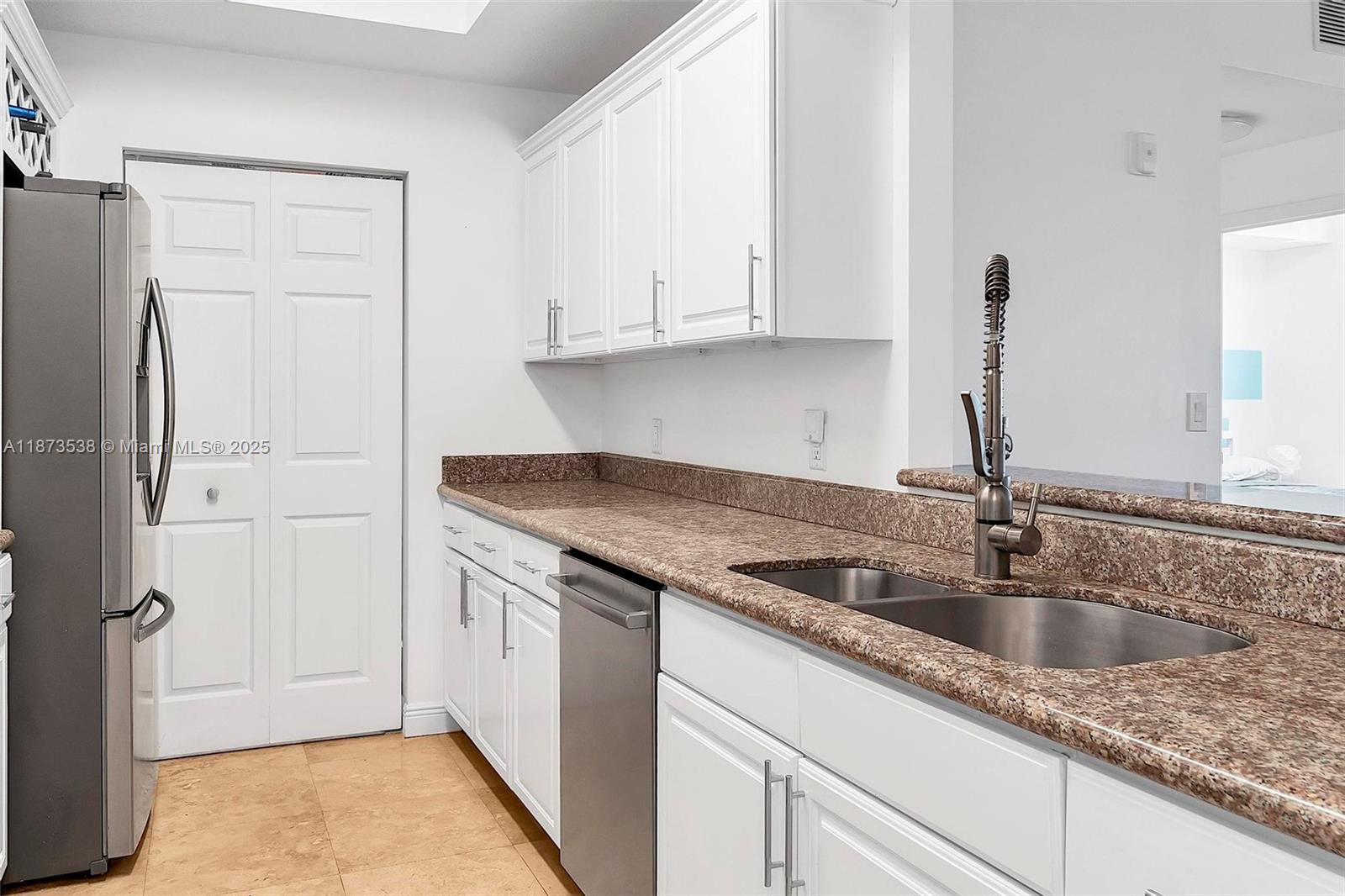 KEYSTONE VILLAS CONDO - Residential