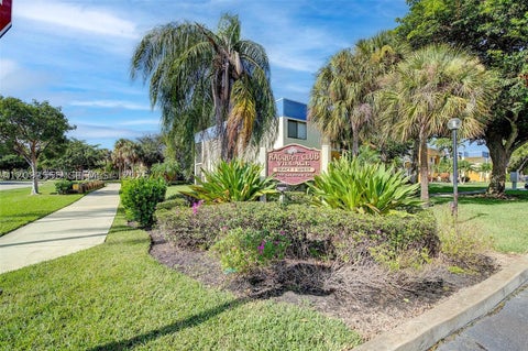 Photo of 165 Lakeview Dr #201, Weston, FL 33326 (MLS # A12093555)