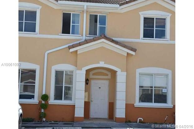 Beautiful 3bed/2.5 bath townhouse Near Miami Lakes. Large Living Area and Kitchen with lots of spaces. Large size bedrooms. Private fence patio. One of kind