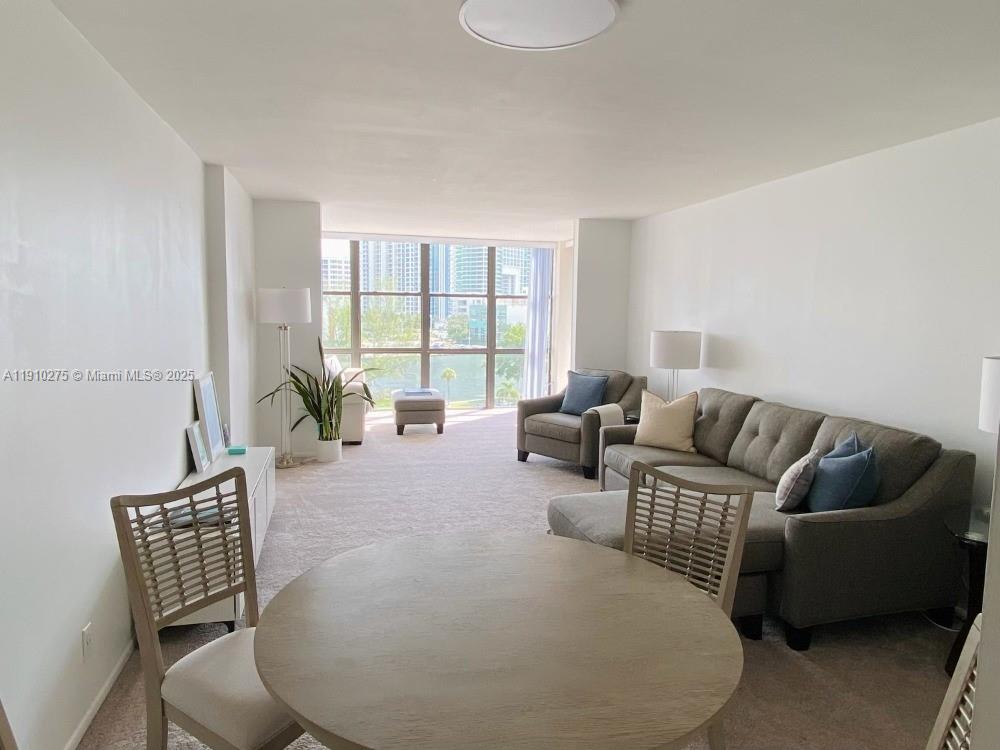 OCEANVIEW PARK CONDO - Residential Lease