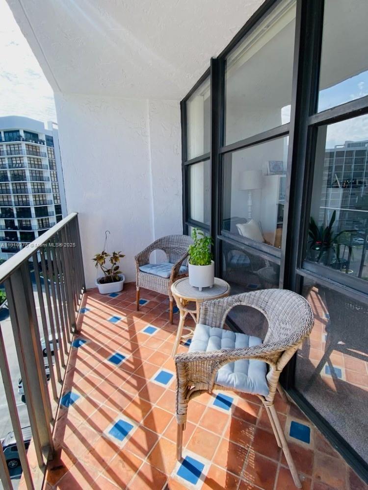 OCEANVIEW PARK CONDO - Residential Lease