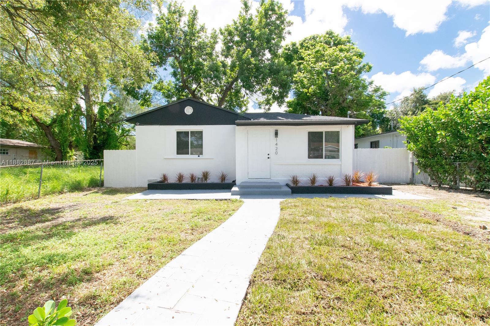 ORANGE HEIGHTS - Residential