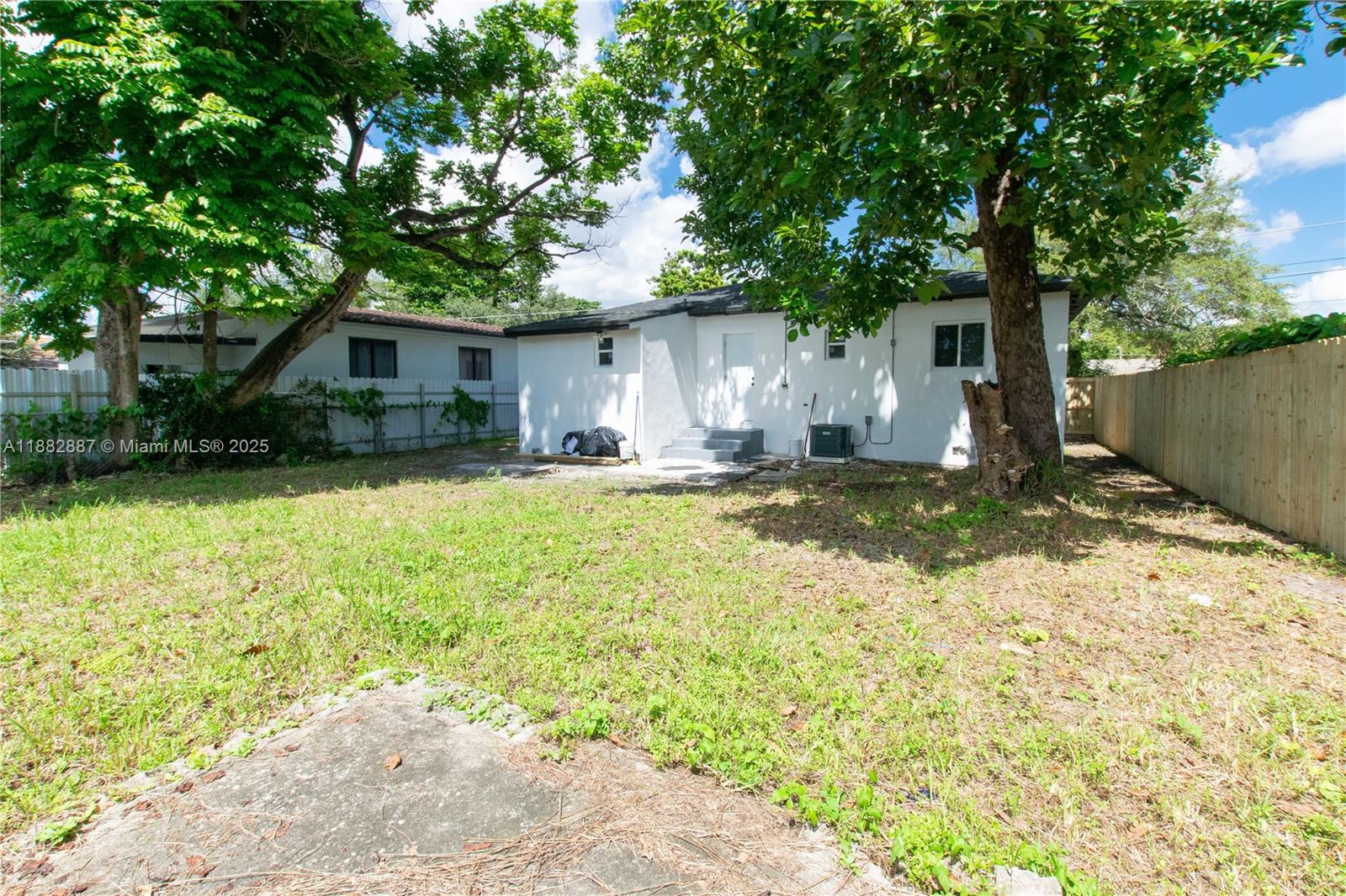 ORANGE HEIGHTS - Residential