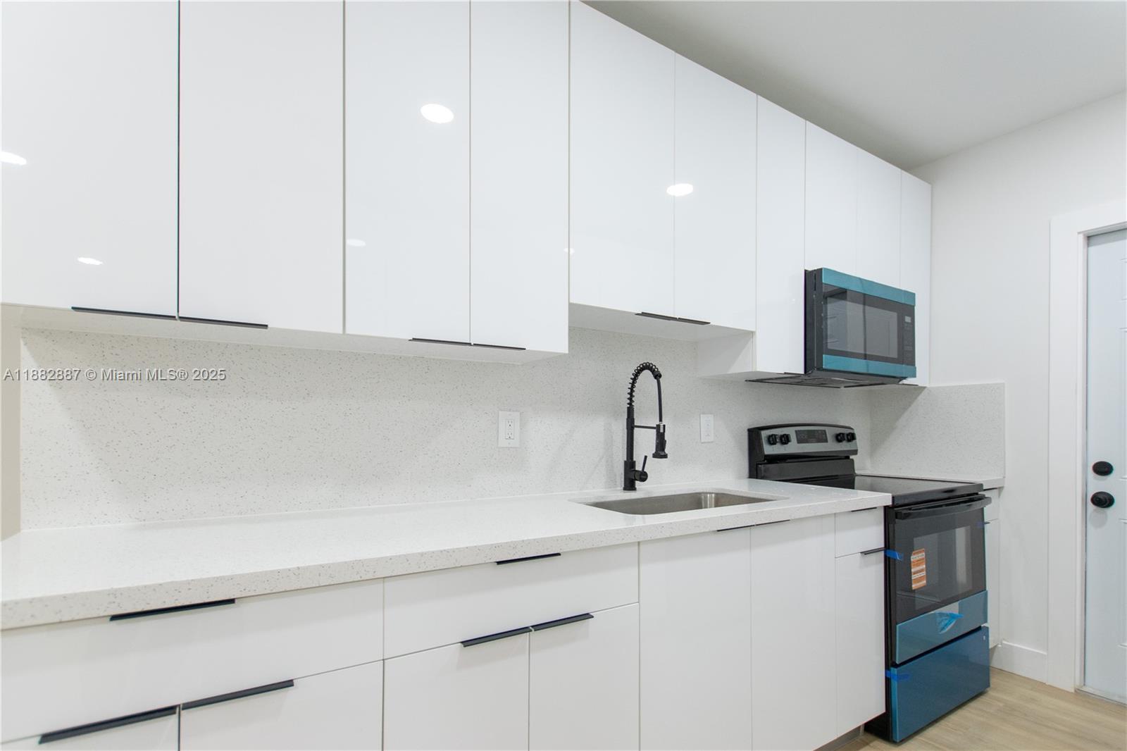 ORANGE HEIGHTS - Residential