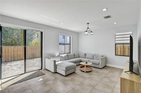 Tiny photo for 8895 NW 100th Pl, Doral, FL 33178 (MLS # A12004062)
