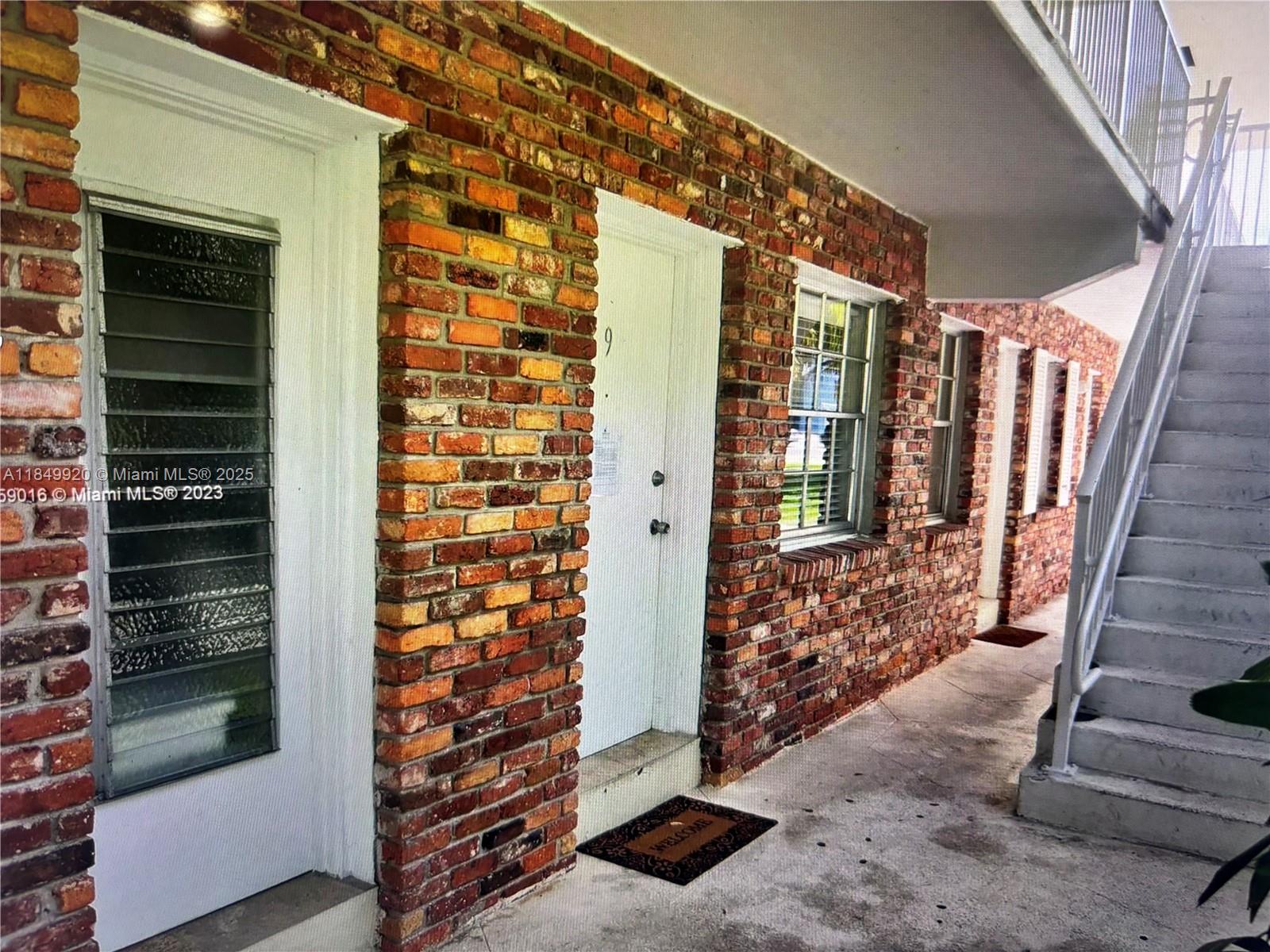 SUNRISE CLUB CONDO - Residential Lease